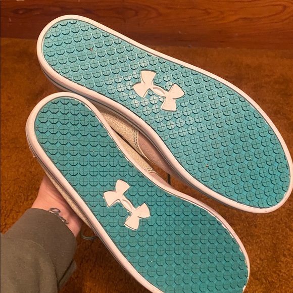 UNDER ARMOUR. Women’s shoes. - Picture 4 of 5